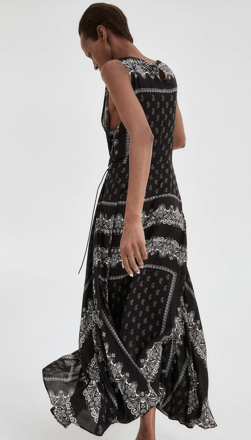DRAWSTRING MAXI DRESS (BLACK WHITE) - SMYTHE