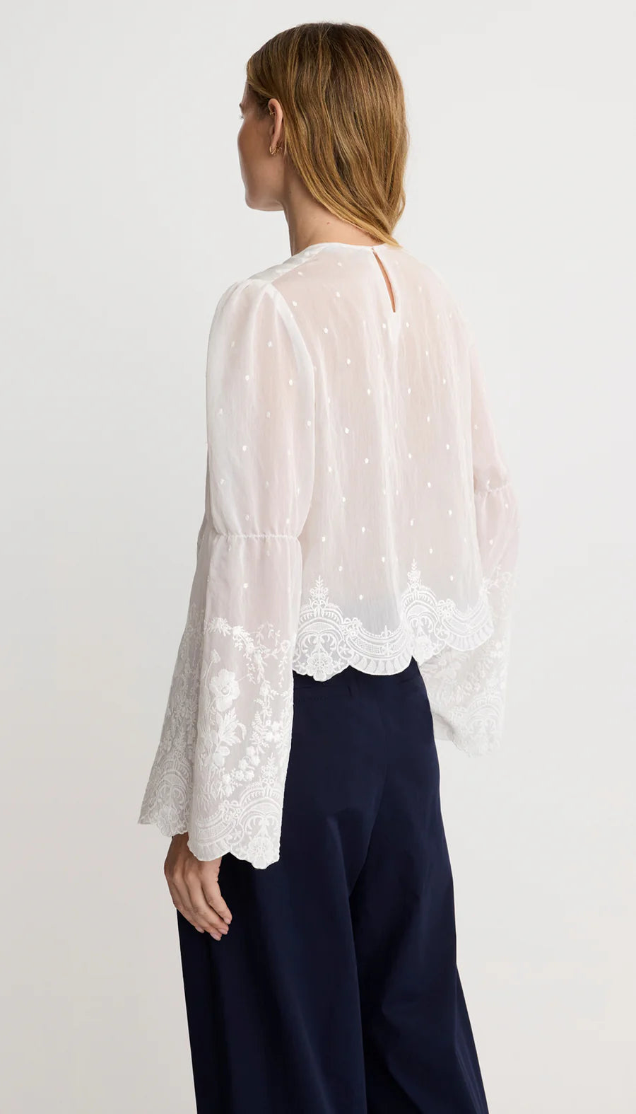 EMBROIDERED BELL SLEEVE (WHITE) - SMYTHE