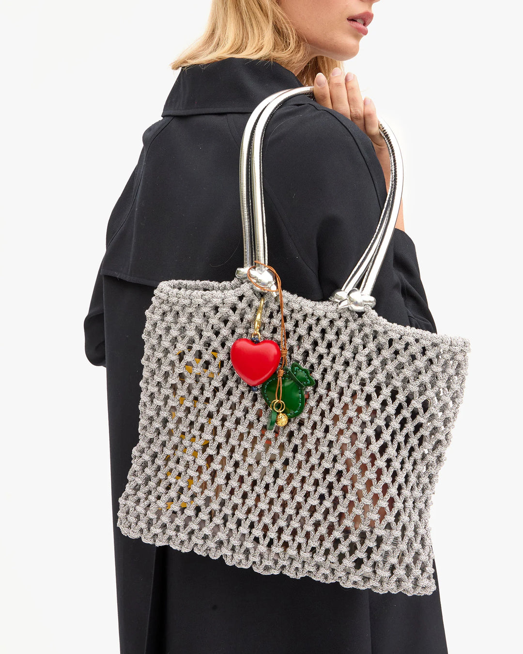 SANDY TOTE (SILVER) - CLARE V.