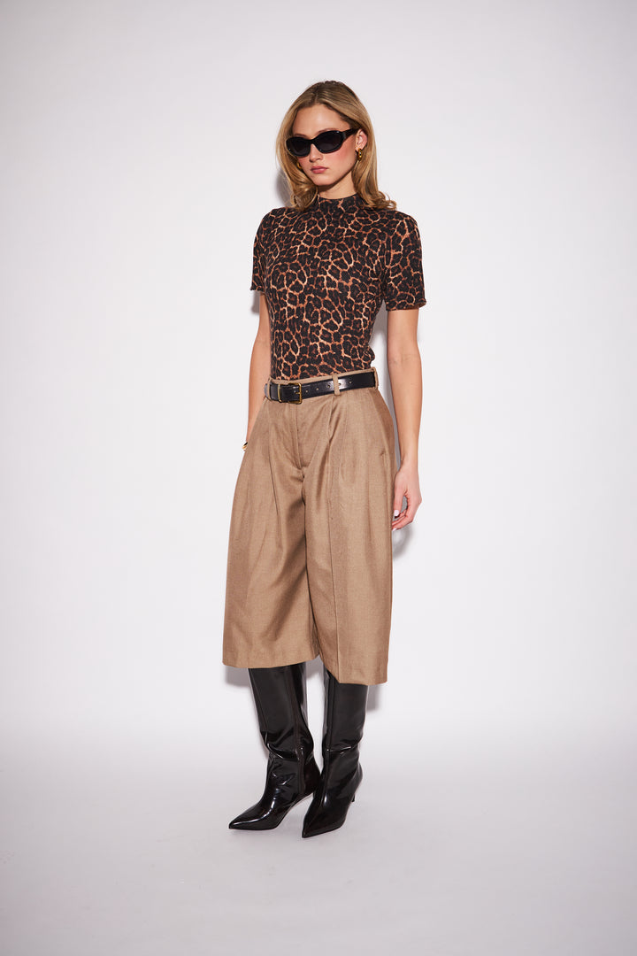 VIVIENNE SHORT SLEEVE TOP (AMUR LEOPARD) - JOHN+JENN