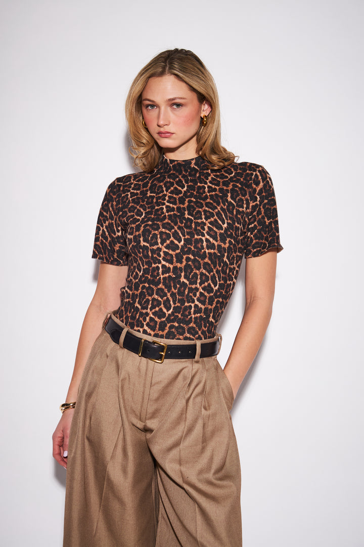 VIVIENNE SHORT SLEEVE TOP (AMUR LEOPARD) - JOHN+JENN