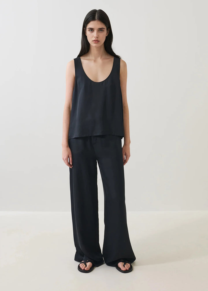 SILK SCOOP NECK TANK (BLACK) - PATRICK ASSARAF