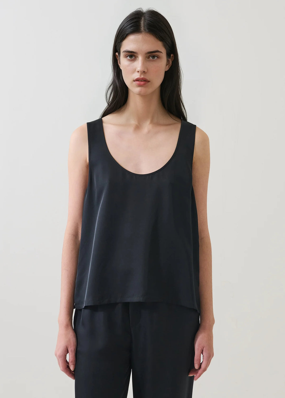 SILK SCOOP NECK TANK (BLACK) - PATRICK ASSARAF