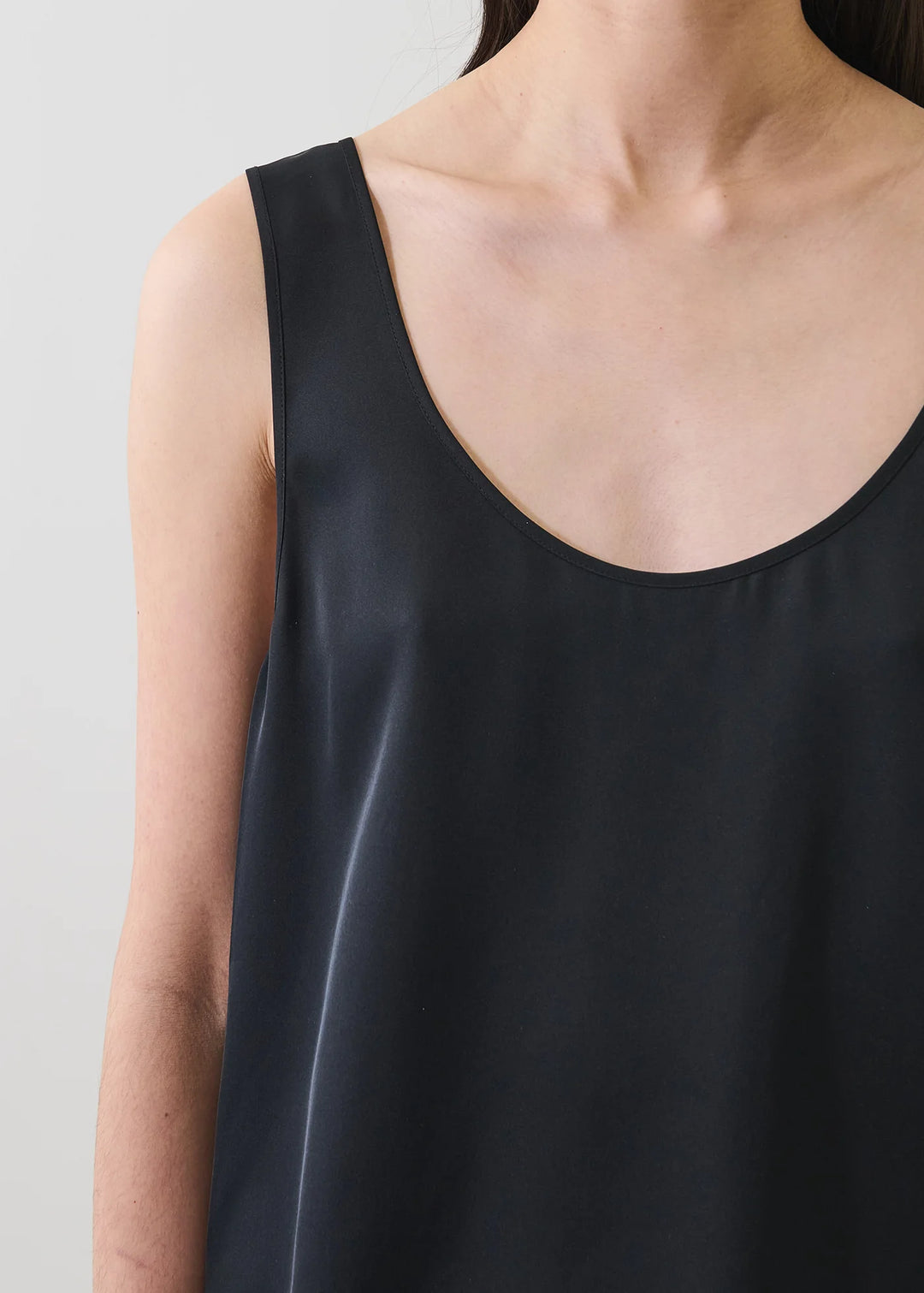 SILK SCOOP NECK TANK (BLACK) - PATRICK ASSARAF