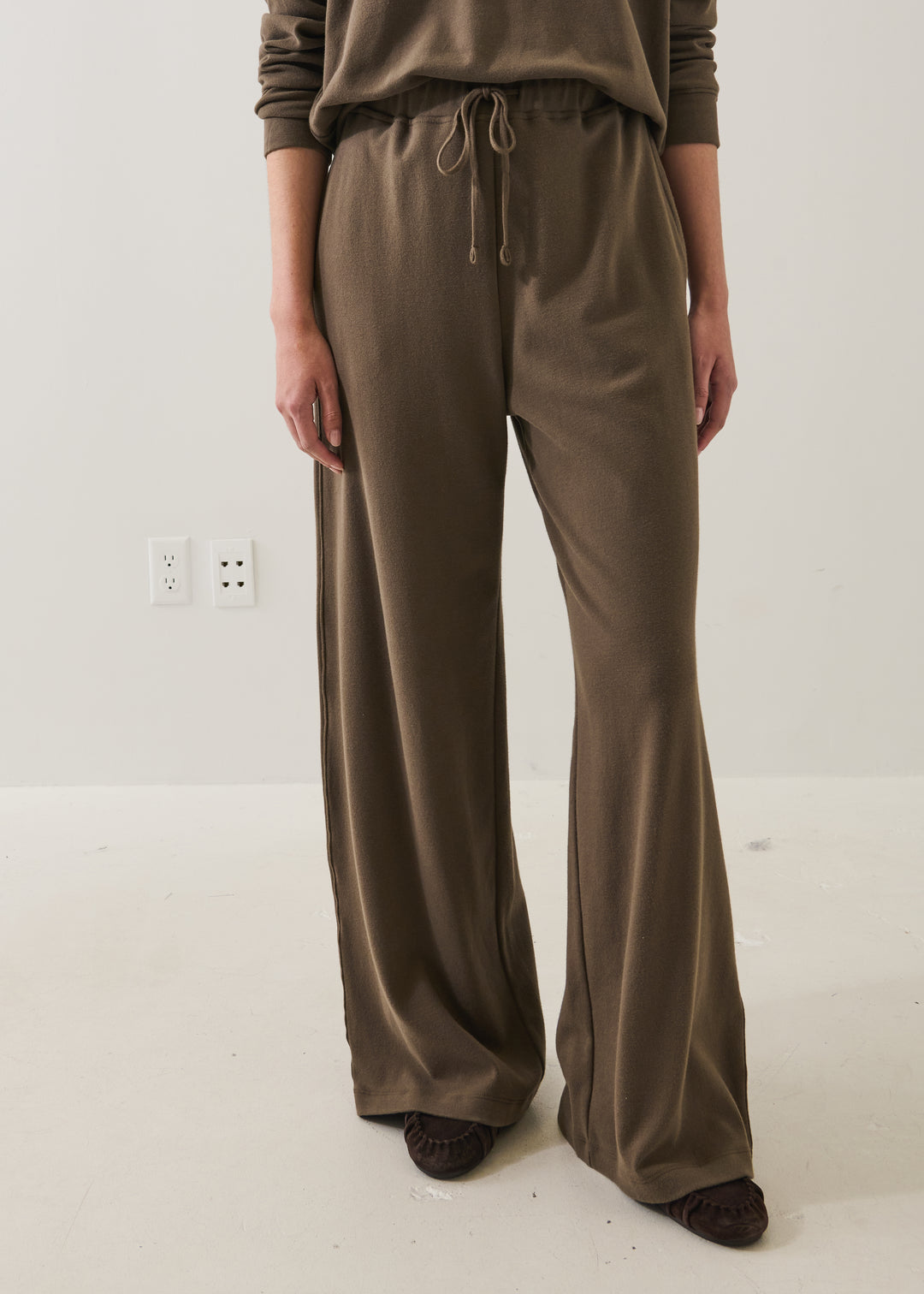 BRUSHED PIMA RELAXED DRAWSTRING PANT (CHESTNUT) - PATRICK ASSARAF