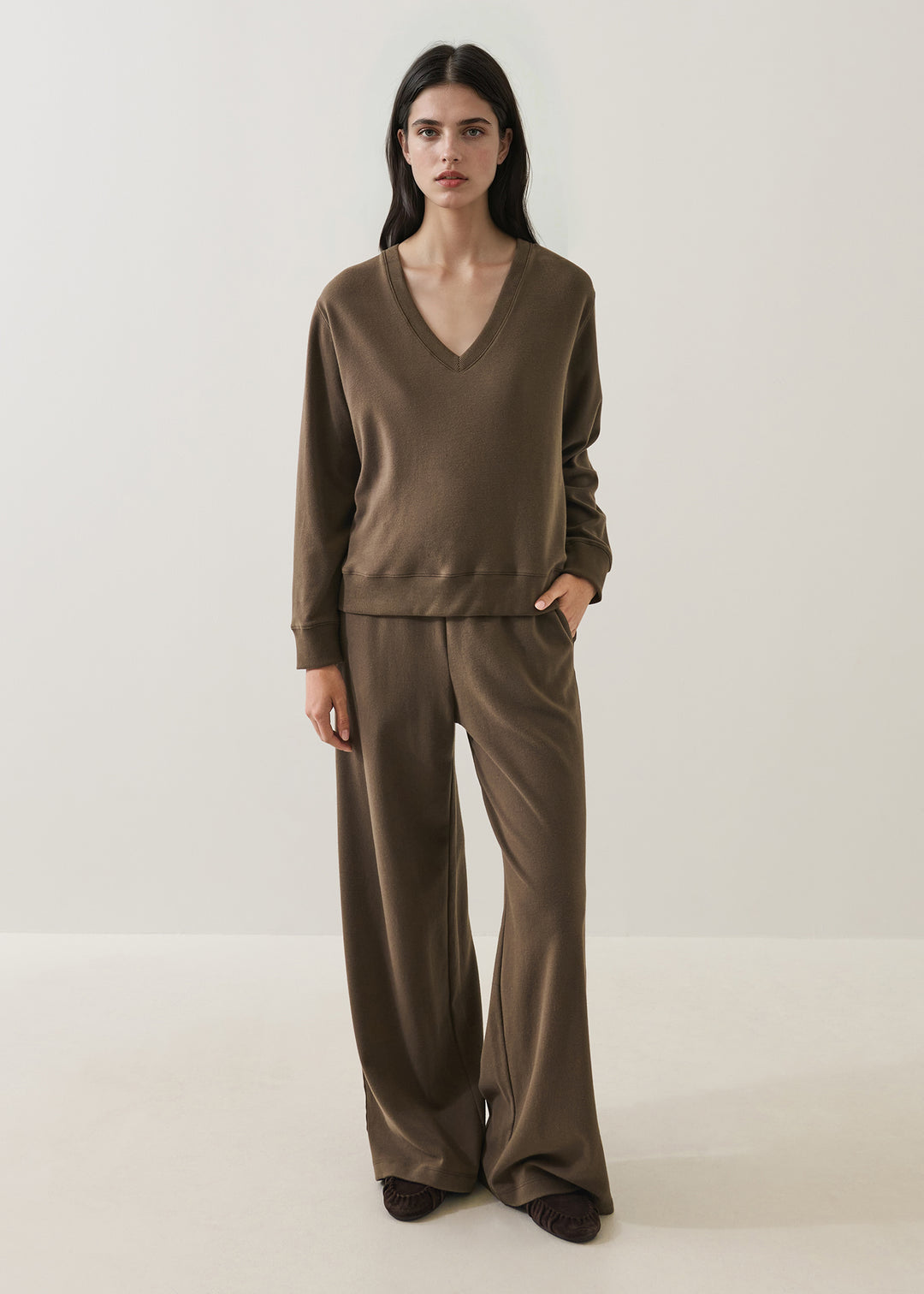LS BRUSHED PIMA RELAXED V-NECK SWEATSHIRT (CHESTNUT) - PATRICK ASSARAF