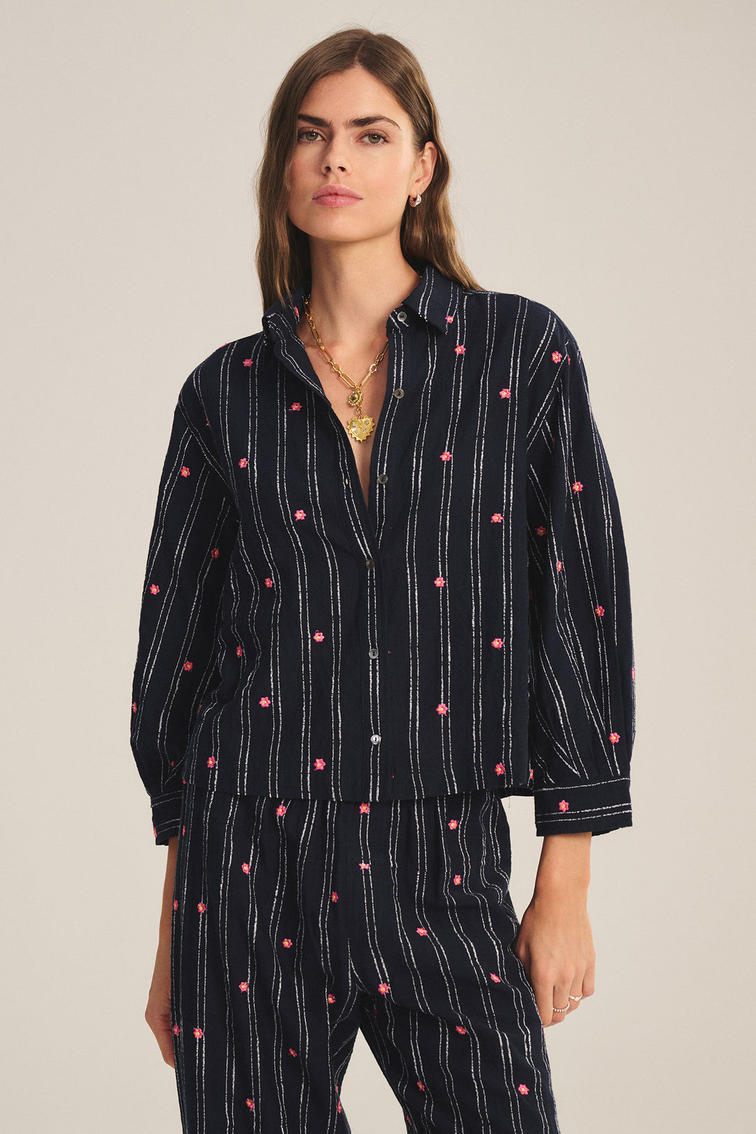 ASTREN FLOWER EMBROIDERY TOP - VELVET