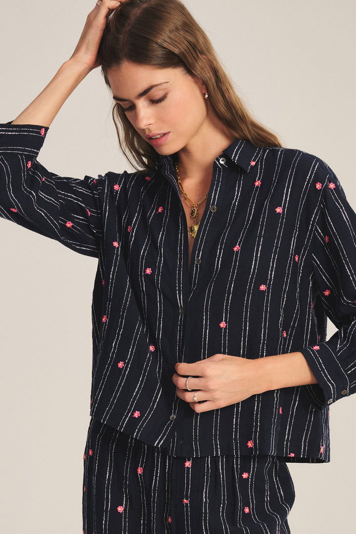 ASTREN FLOWER EMBROIDERY TOP - VELVET