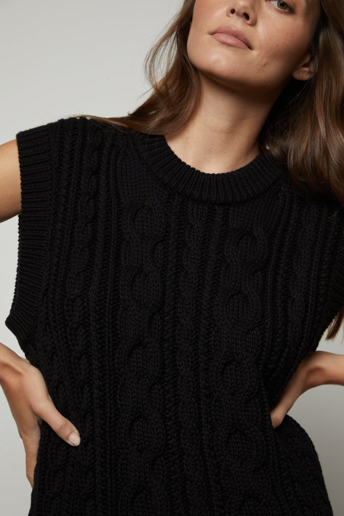 HADDEN PIMA COTTON VEST (BLACK) - VELVET