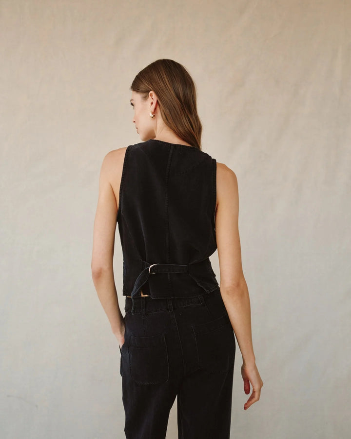 CINCH BACK VEST (DARK GRAPHITE WASH) - BELLA DAHL