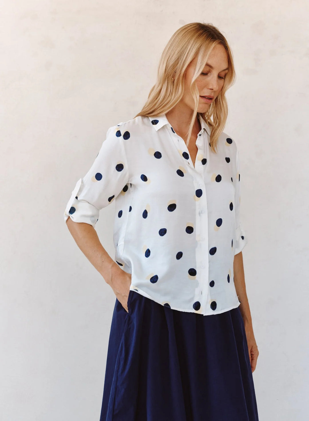 CLEAN SPLIT BACK BUTTON DOWN - BELLA DAHL