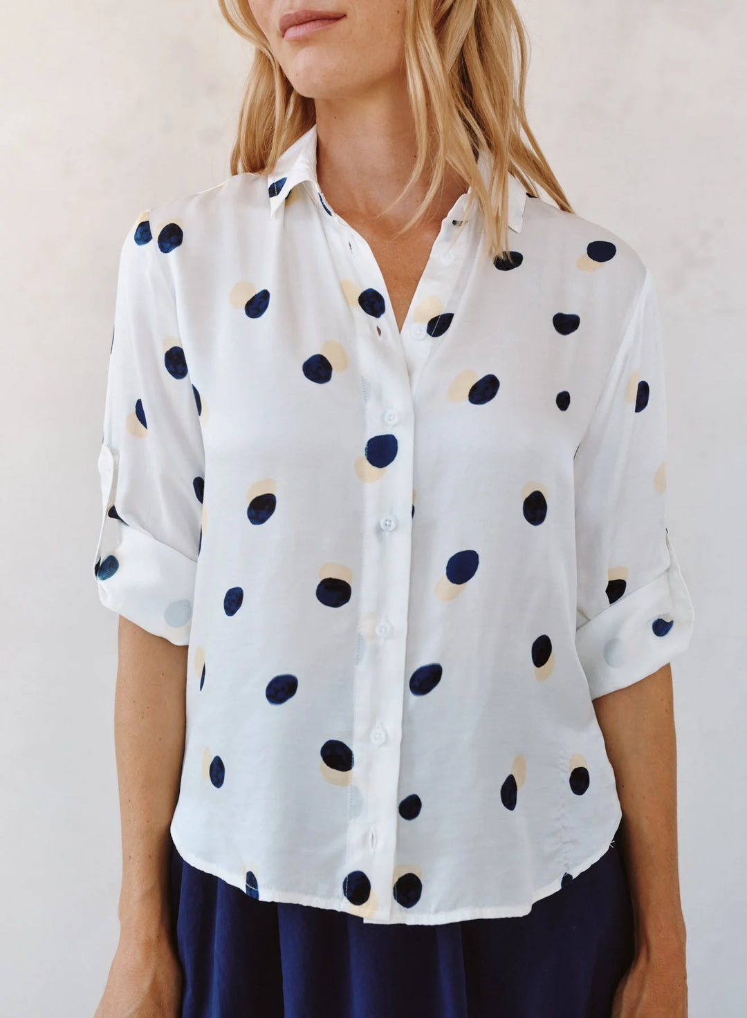 CLEAN SPLIT BACK BUTTON DOWN - BELLA DAHL