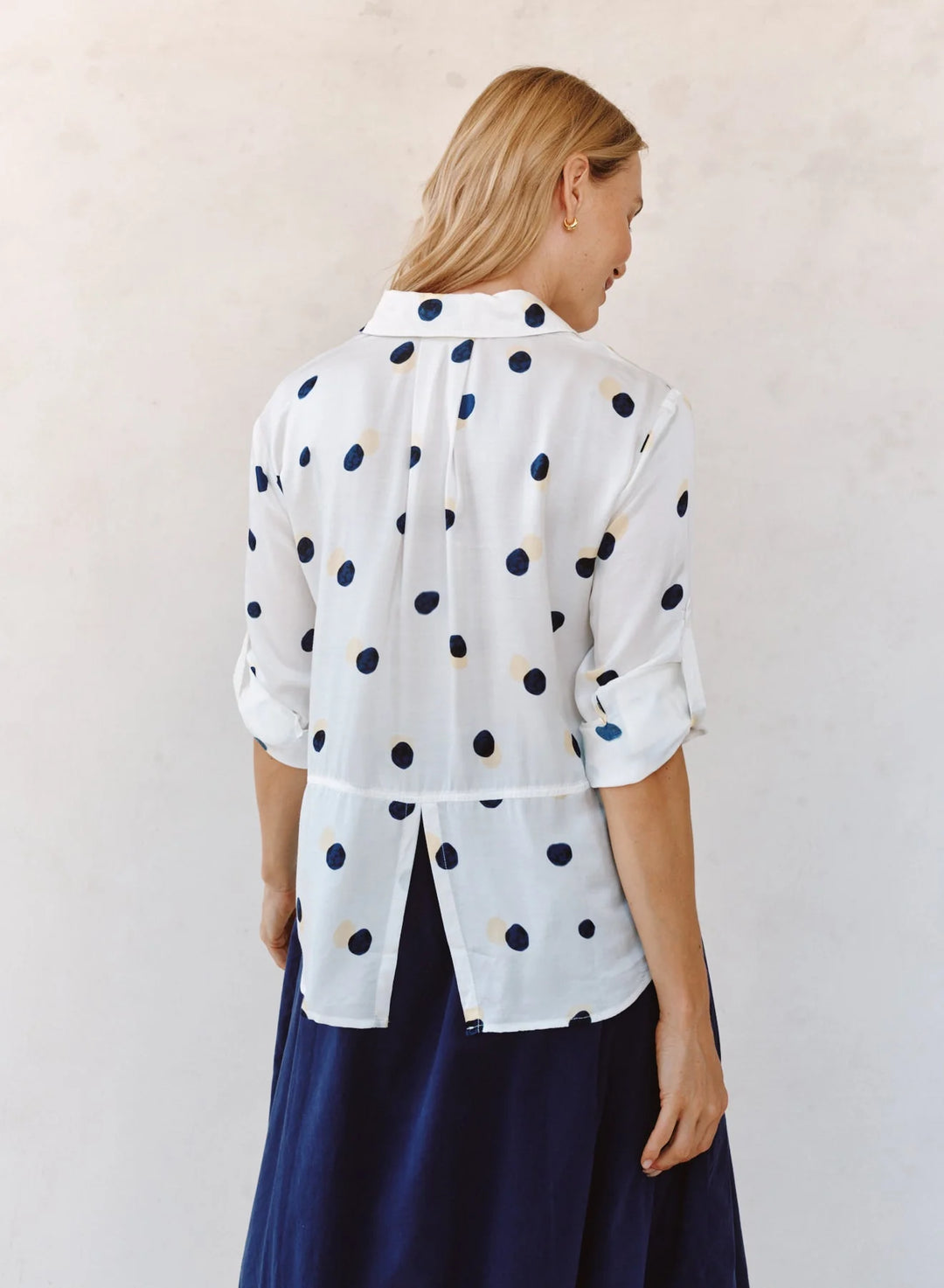 CLEAN SPLIT BACK BUTTON DOWN - BELLA DAHL