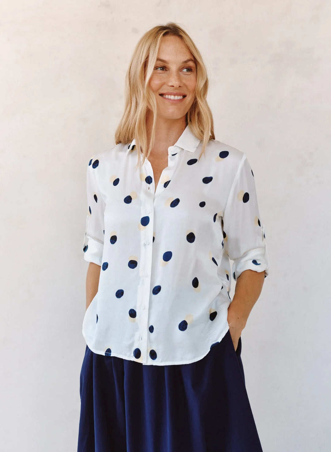 CLEAN SPLIT BACK BUTTON DOWN - BELLA DAHL