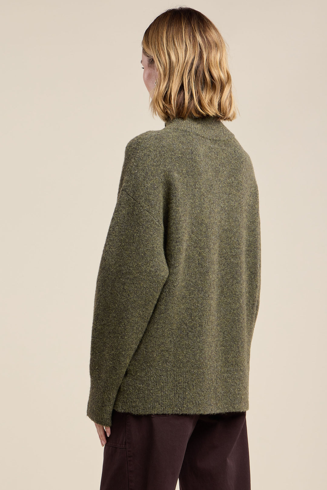 DARA COZY KNIT SWEATER (SAP) - VELVET
