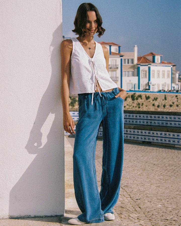 DRAWSTRING JEAN (MEDIUM VINTAGE WASH) - BELLA DAHL
