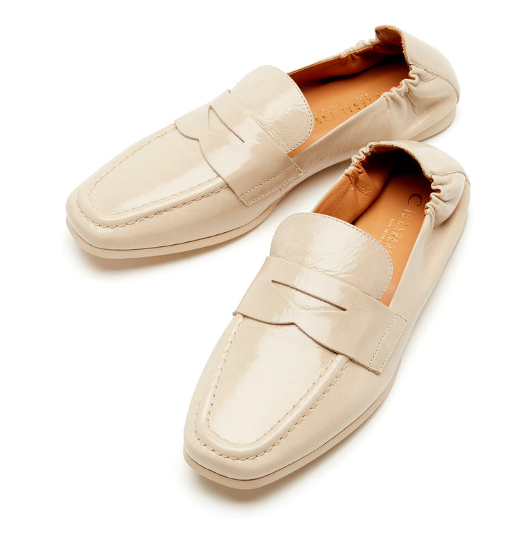 KITSON LOAFER (BEIGE) - LA CANADIENNE