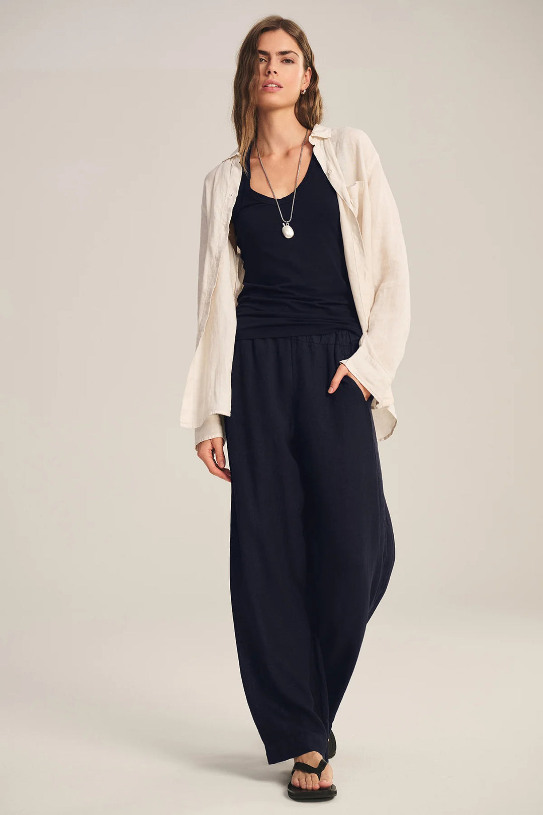 LOLA WOVEN LINEN PANT (SHADOW) - VELVET