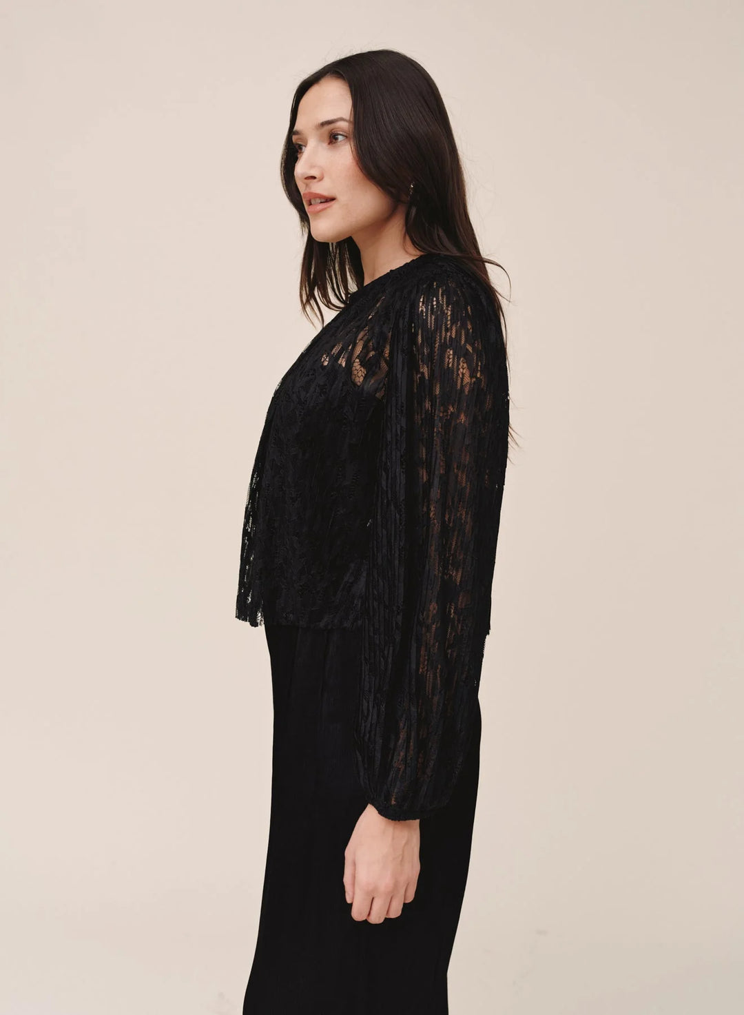LONG SLEEVE SHIRRED NECK TOP (BLACK) - BELLA DAHL