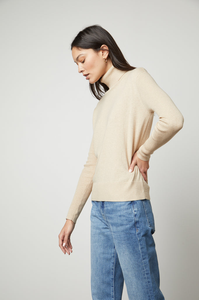 SALLY COTTON CASHMERE LIGHTWEIGHT SWEATER (BISCOTTI) - VELVET