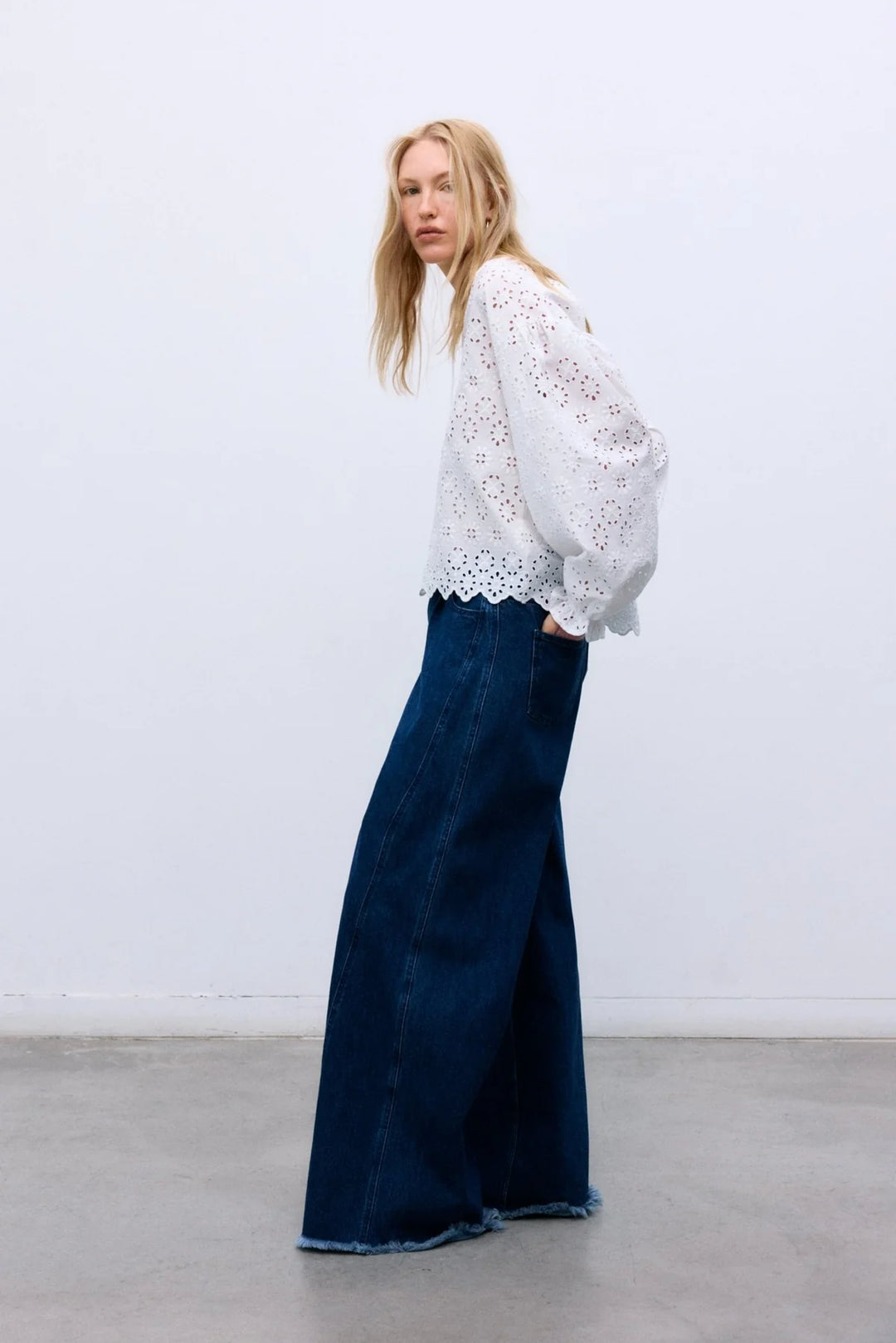 SAKURA BLOUSE (PURE CLOUD) - NEW SOCIETY