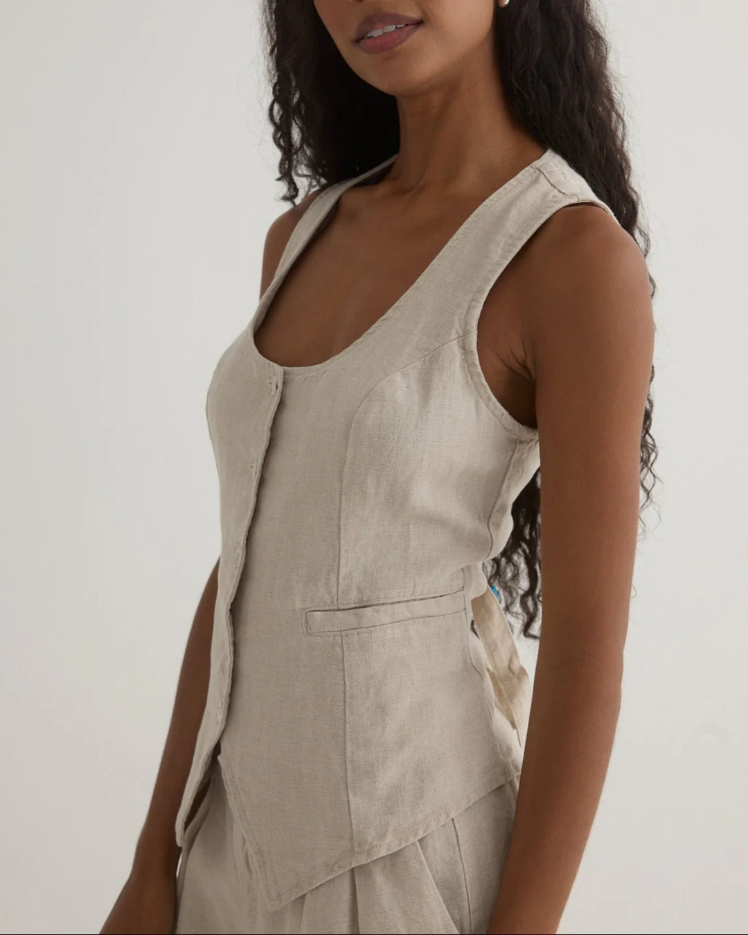 SCOOP NECK LINEN VEST - BELLA DAHL