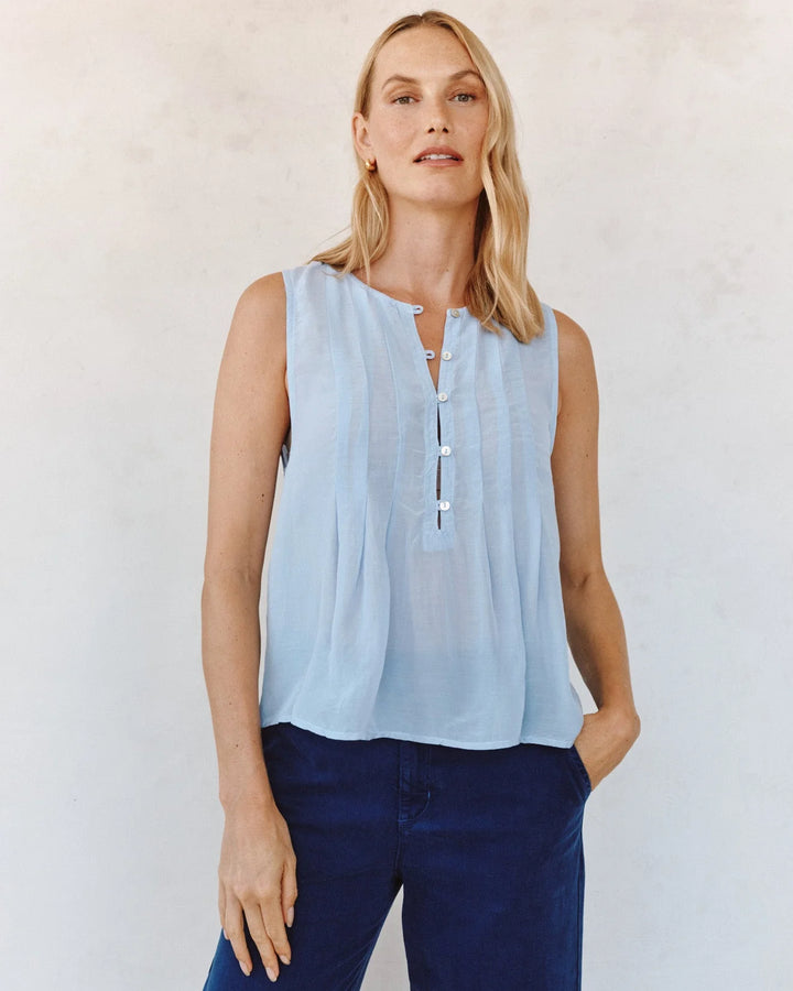 SLEEVELESS PINTUCK PULLOVER (SOFT SKY) - BELLA DAHL