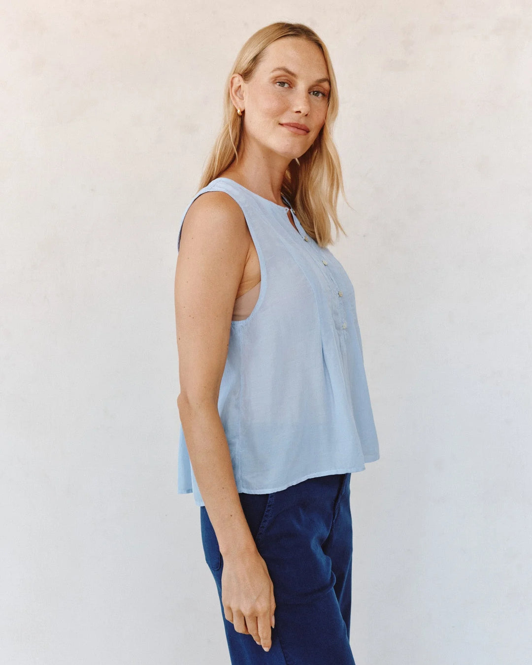 SLEEVELESS PINTUCK PULLOVER (SOFT SKY) - BELLA DAHL