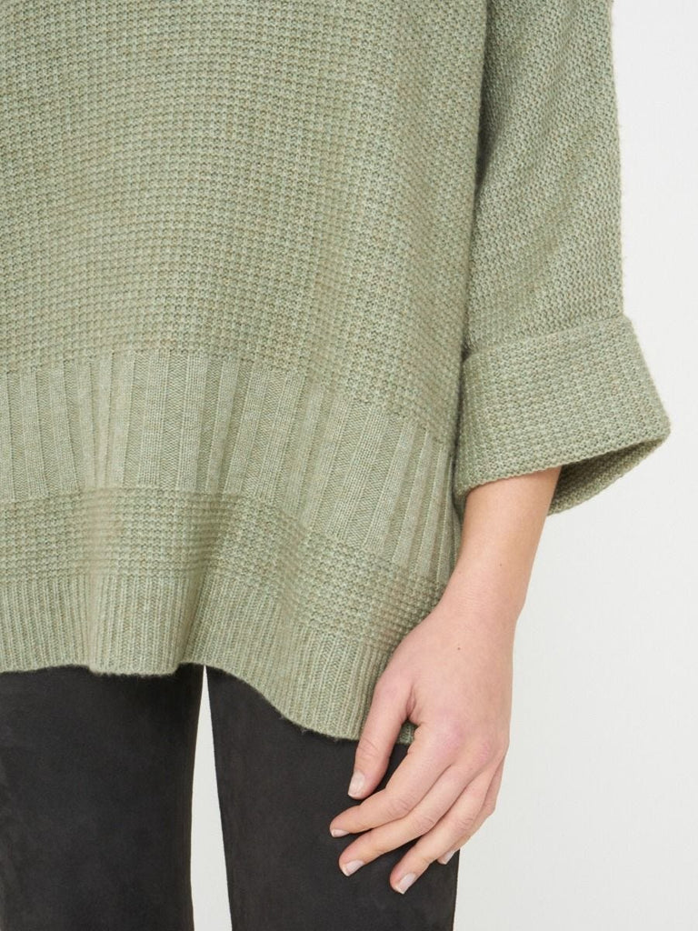 PONCHO PULLOVER - REPEAT