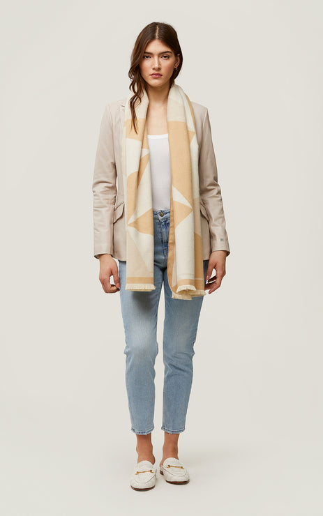 ASHLYN WOVEN JACQUARD SCARF - SOIA & KYO