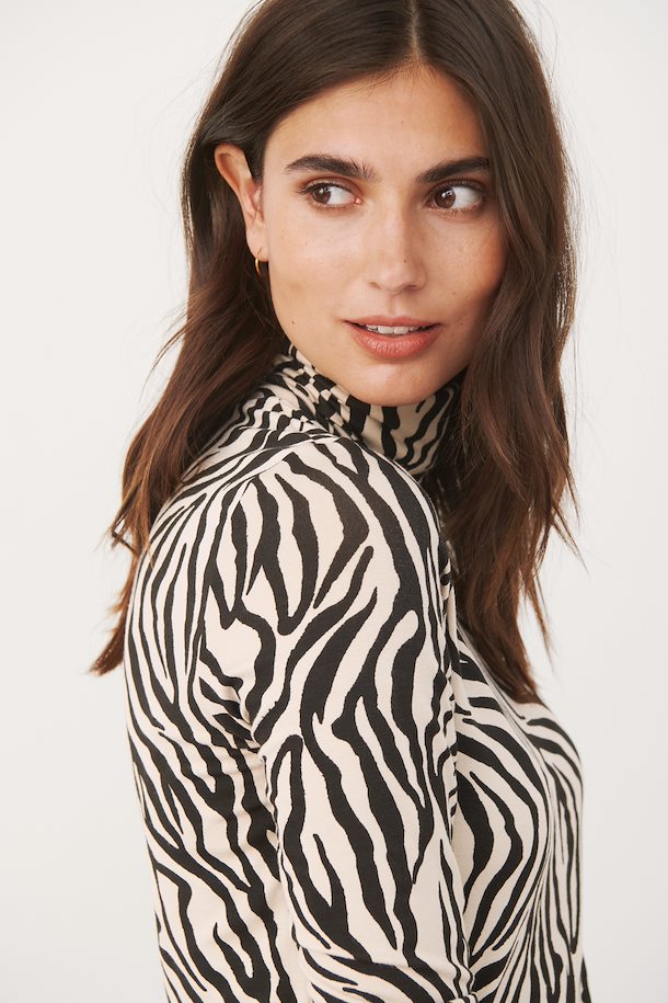EFINAS TURTLENECK (CEMENT ZEBRA) - PART TWO