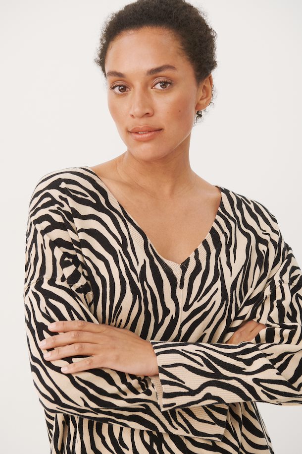 HANIA PULLOVER (CEMENT ZEBRA) - PART TWO