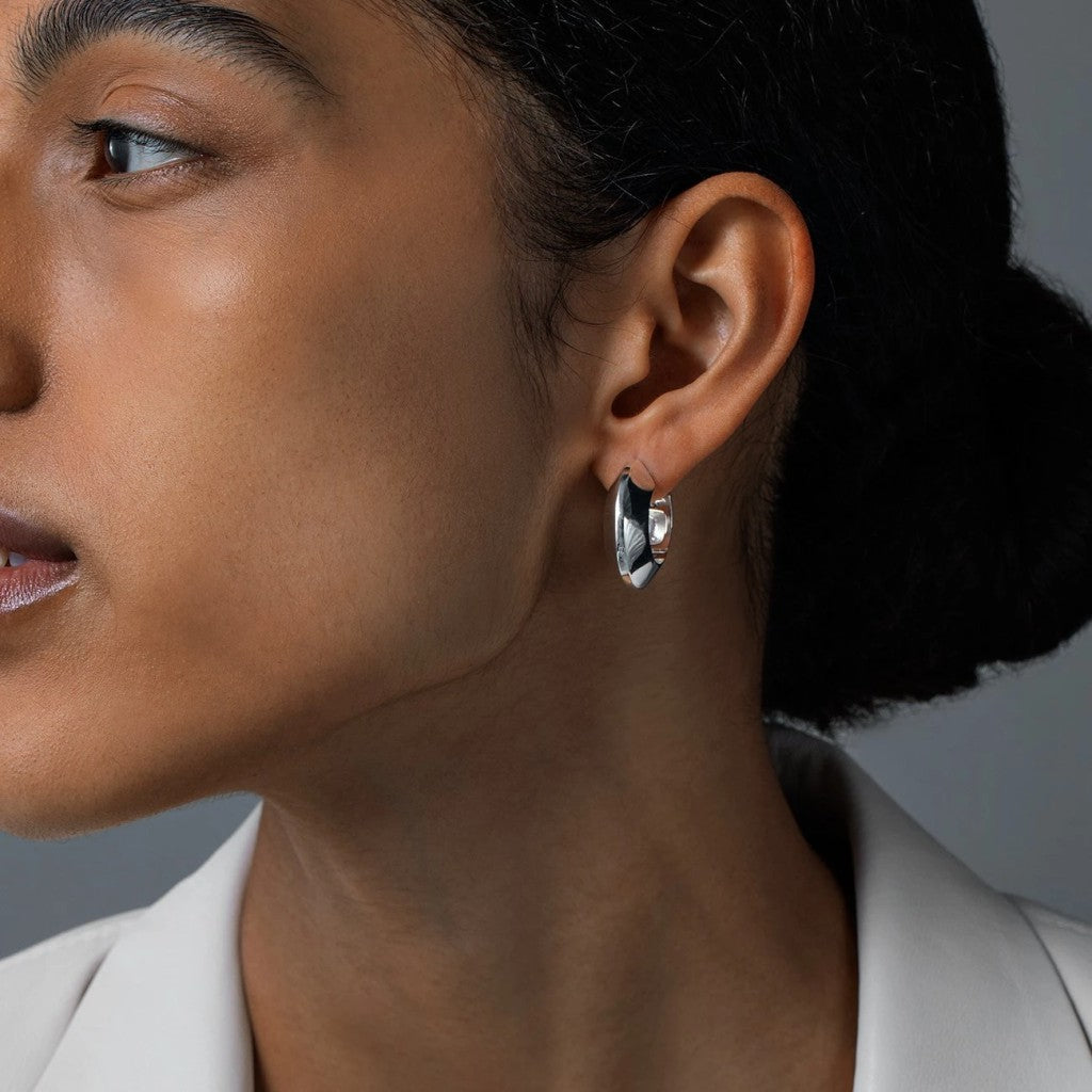 WIDE HINGED HOOPS (SILVER) - JENNY BIRD