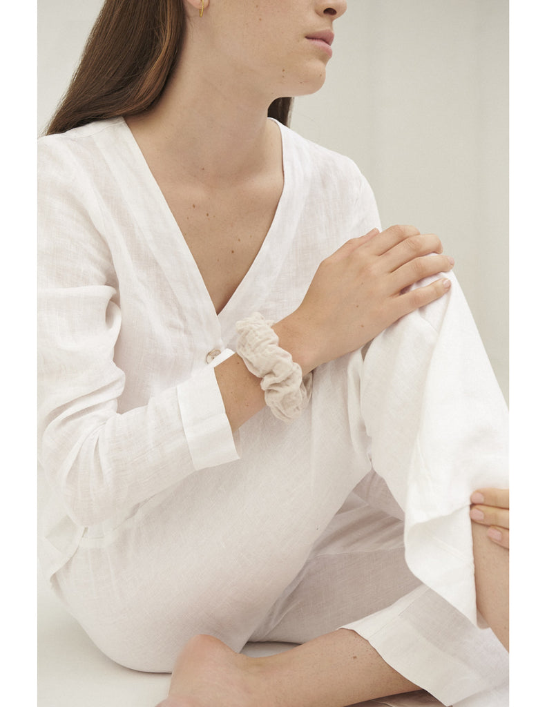 ADAX SCRUNCHIE (SAND) - MUS BOMBON